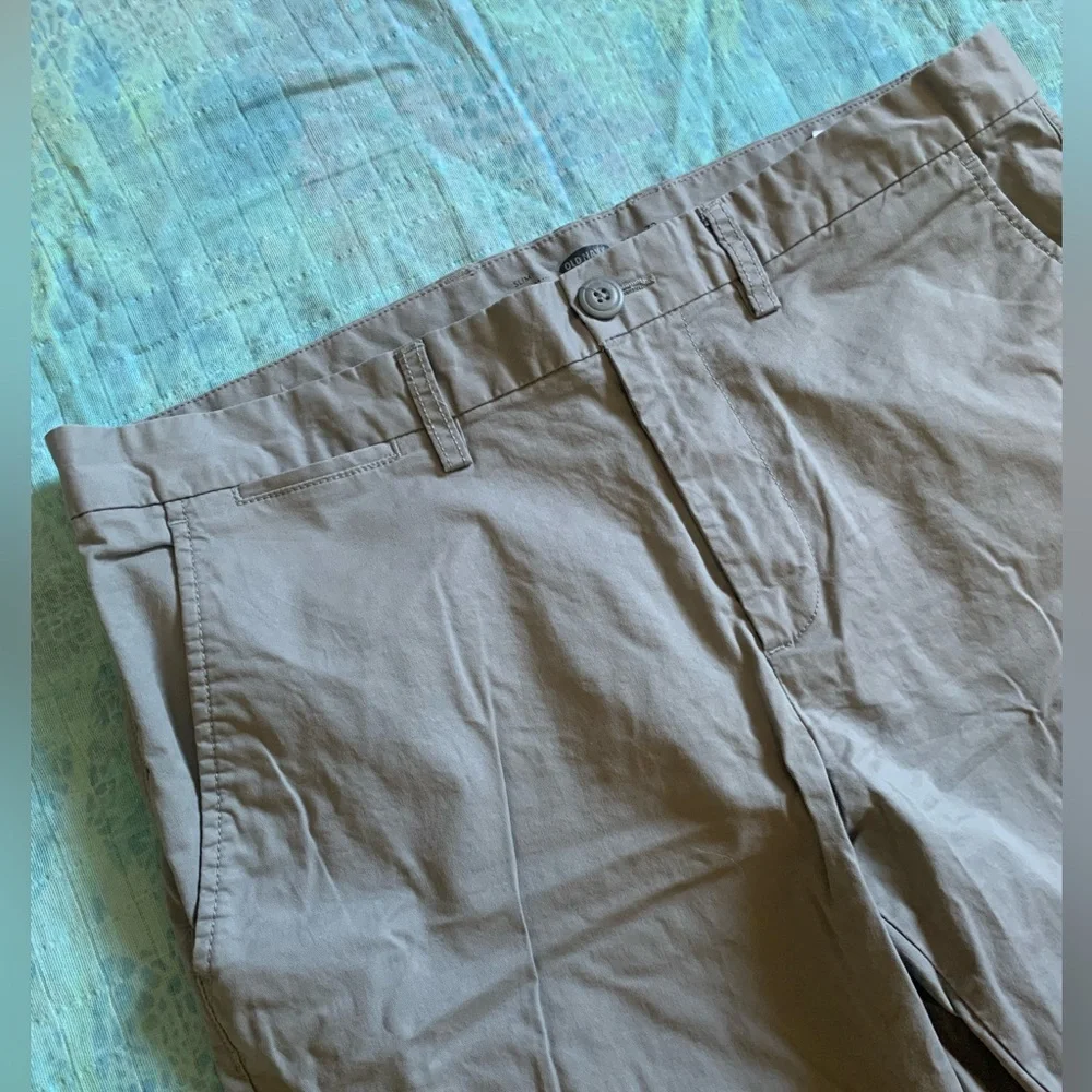 NWOT Old Navy Men’s Slim Chinos Ultimate Summe Earl Grey - 34x32